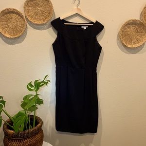 Dressbarn scoop neck knee-length sheath dress